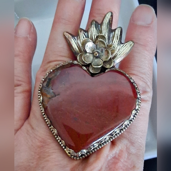 RED AGATE SACRED HEART STATEMENT RING TIBETAN SILVER ADJUSTABLE 8-11 - Picture 2 of 8